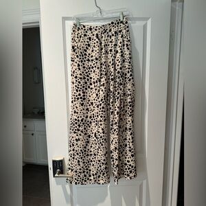 Beach Bunny coverup pants in silky leopard